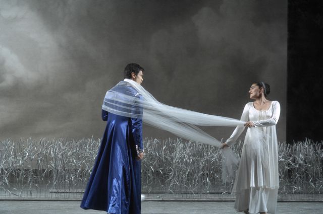 Anna Kasyan and Franco Pomponi in Don Giovanni/Opéra de Montpellier, April 2008/© Marc Ginot